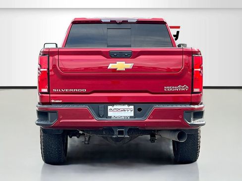 Used 2024 Chevrolet Silverado 2500 High Country w/ High Country Premium Package AWD/4WD image 6