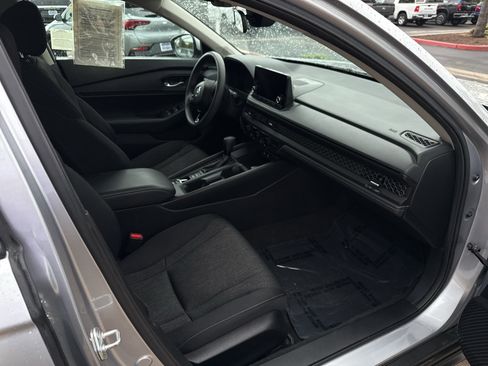 Used 2024 Honda Accord EX image 11