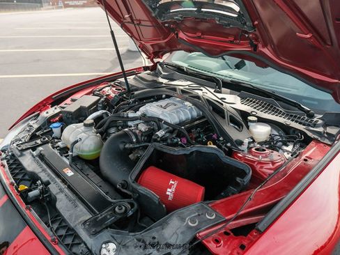 Used 2020 Ford Mustang Shelby GT500 w/ Carbon Fiber Track Pack image 17