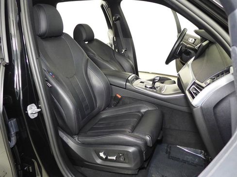 Used 2021 BMW X5 xDrive40i w/ M Sport Package image 19