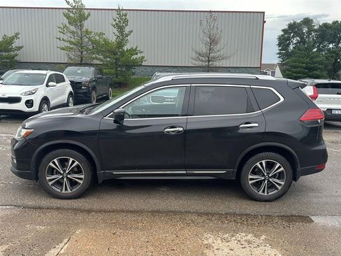 Used 2017 Nissan Rogue SL AWD/4WD image 1