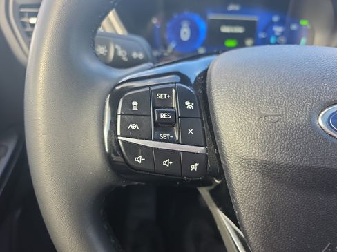 Used 2022 Ford Escape SEL w/ Technology Package image 34