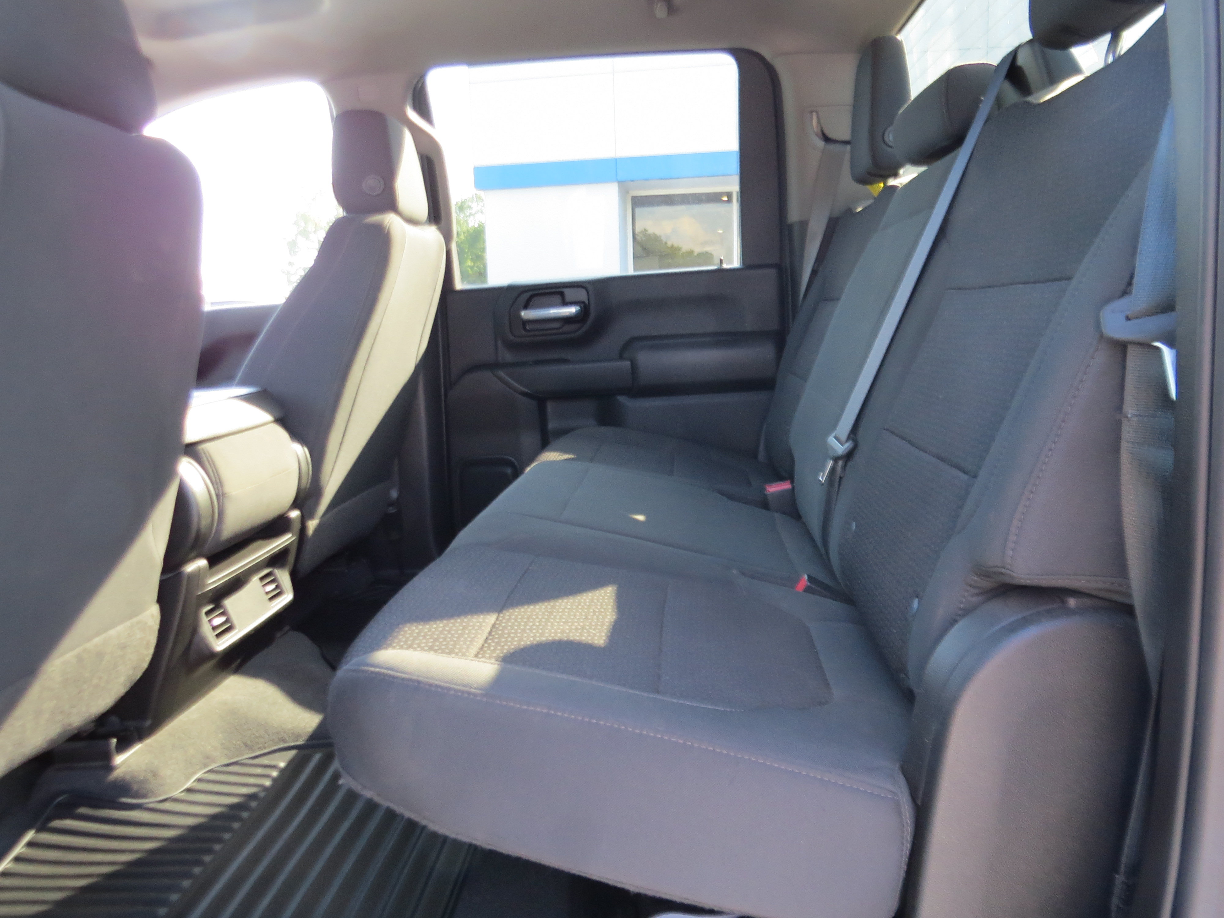 Used 2022 Chevrolet Silverado 2500 Custom w/ Custom Value Package AWD/4WD image 15