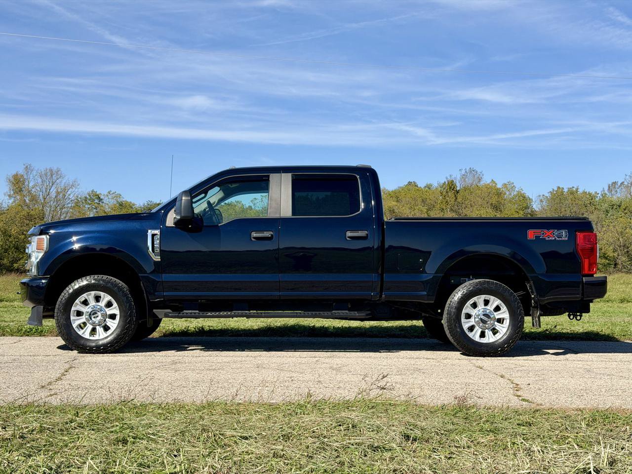 Used 2021 Ford F250 XL w/ STX Appearance Package AWD/4WD image 3