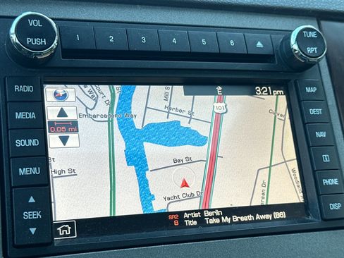 Used 2011 Ford F250 Lariat w/ Lariat Ultimate Pkg image 24