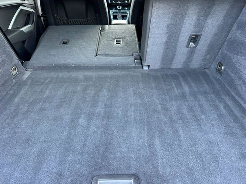 Used 2024 Audi Q3 2.0T Premium image 13