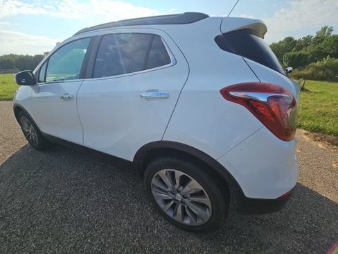 Used 2018 Buick Encore Preferred FWD image 5