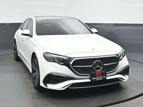 Used 2024 Mercedes-Benz E 350 4MATIC Sedan image 8