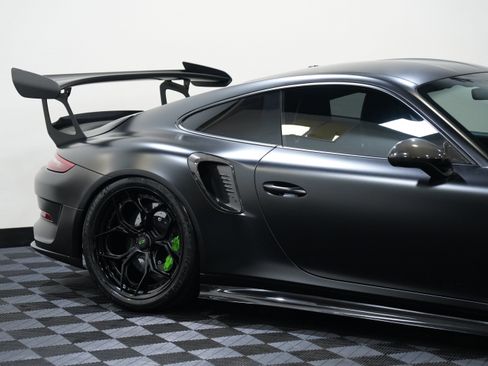 Used 2019 Porsche 911 GT3 RS RWD image 12