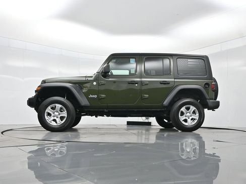 Used 2021 Jeep Wrangler Unlimited Sport image 49