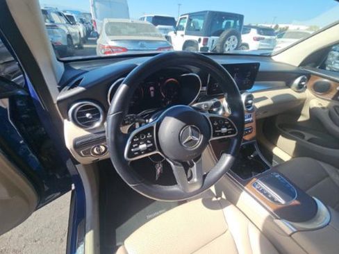 Used 2022 Mercedes-Benz GLC 300 w/ Premium Package Lite image 6