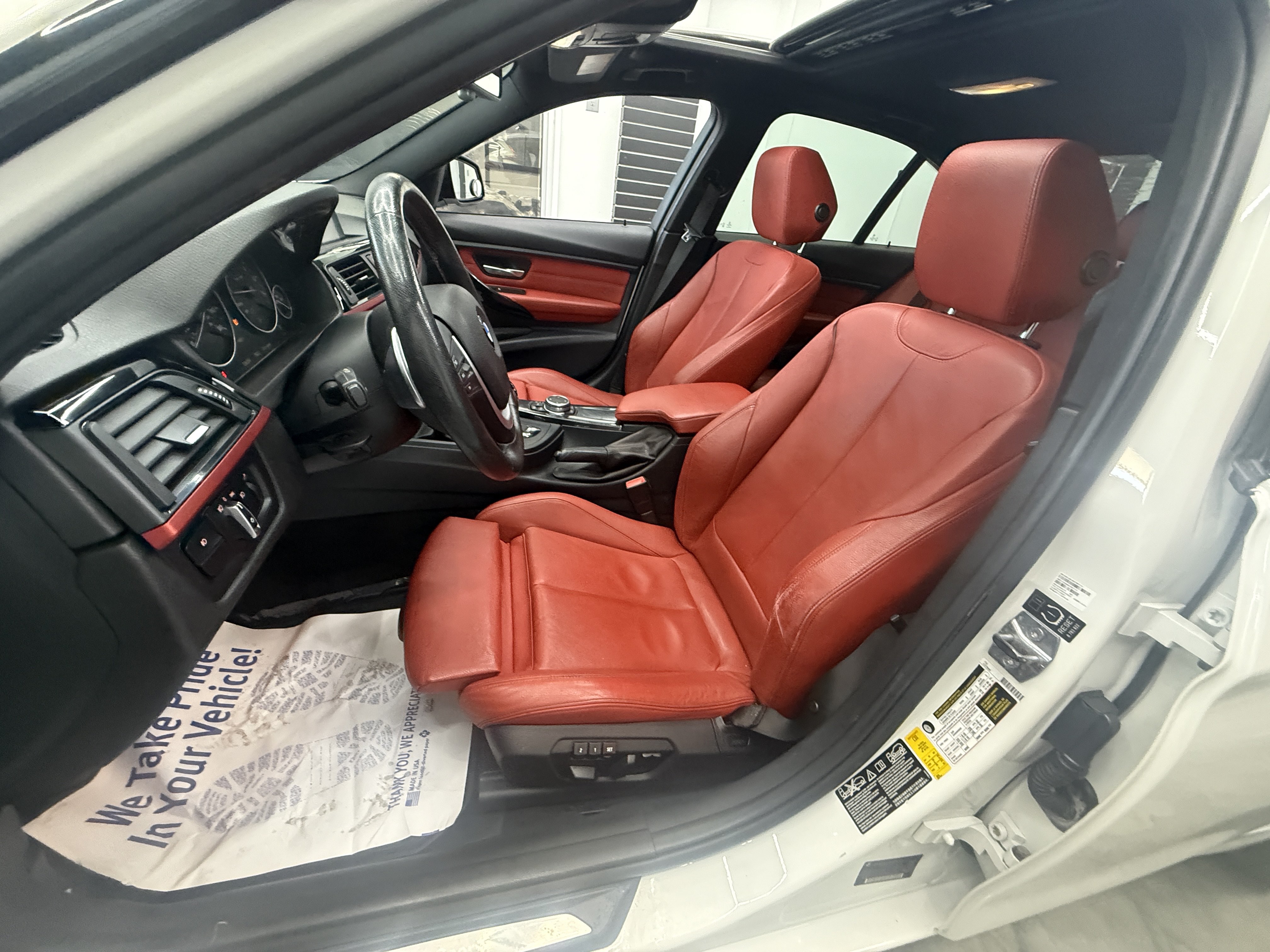 Used 2015 BMW 328i xDrive Sedan AWD/4WD image 9