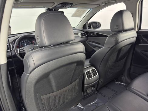 Used 2020 Kia Sorento EX image 32