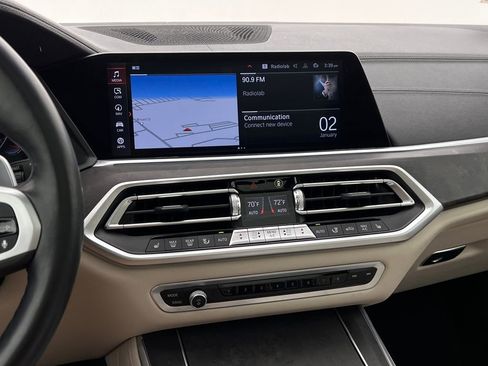 Certified 2022 BMW X5 xDrive40i w/ M Sport Package image 21