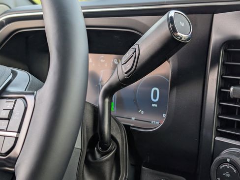 New 2026 Ford F250 Platinum w/ FX4 Off-Road Package image 21