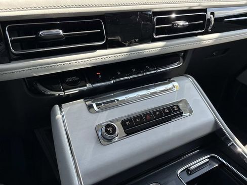 New 2026 Lincoln Aviator Reserve AWD/4WD image 30