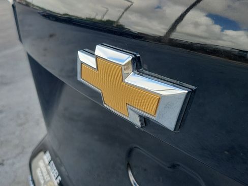 Used 2025 Chevrolet Equinox LT image 8