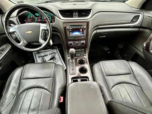 Used 2017 Chevrolet Traverse Premier image 20