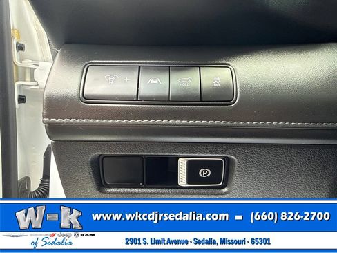 Used 2023 Hyundai Santa Fe Calligraphy AWD/4WD image 23