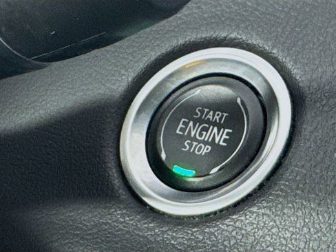 Used 2022 Cadillac XT4 Sport image 20