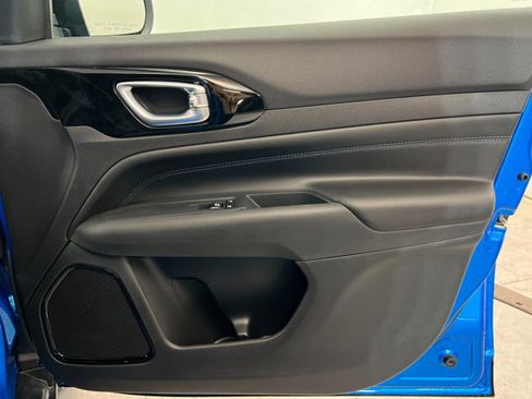 New 2026 Jeep Compass Latitude image 23