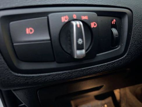 Used 2018 BMW X1 xDrive28i w/ Convenience Package image 29