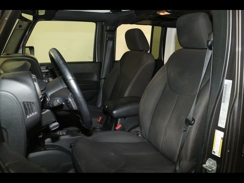 Used 2016 Jeep Wrangler Unlimited Sport w/ Quick Order Package 24S AWD/4WD image 14