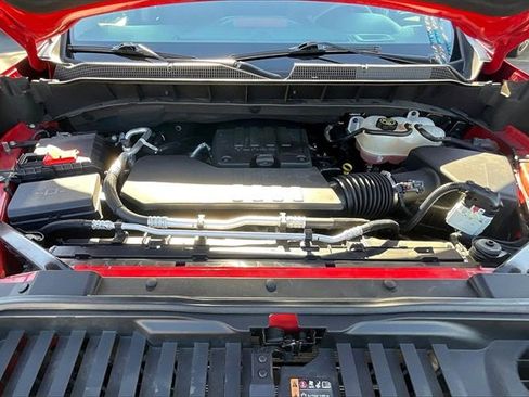 Used 2024 Chevrolet Silverado 1500 Custom image 10