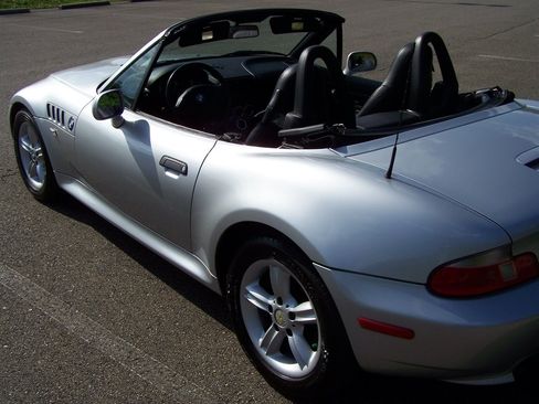 Used 2000 BMW Z3 2.5i RWD image 21