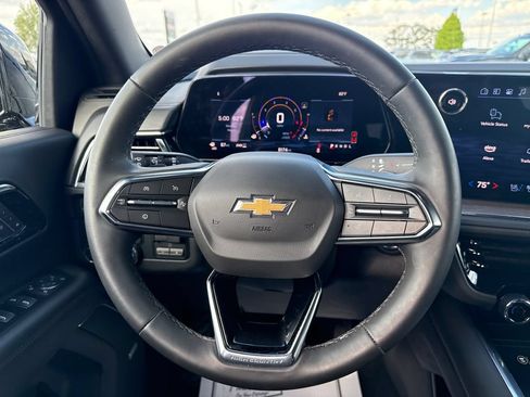 Used 2025 Chevrolet Tahoe High Country AWD/4WD image 18