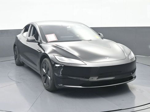 Used 2025 Tesla Model 3 Long Range AWD/4WD image 9
