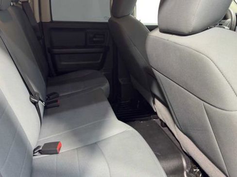 Used 2018 RAM 1500 Express image 16