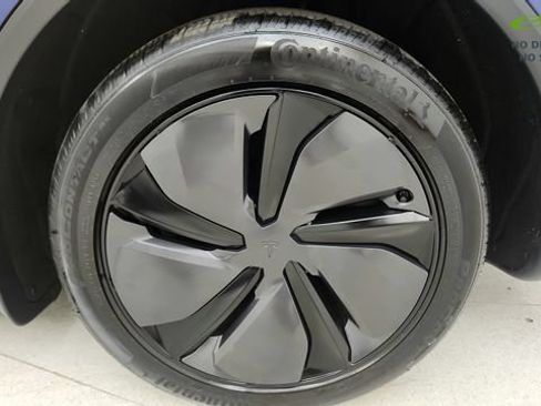 Used 2026 Tesla Model Y 2WD image 95