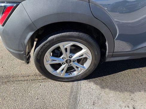 Used 2023 Hyundai Kona SEL w/ Winter Weather Package image 21