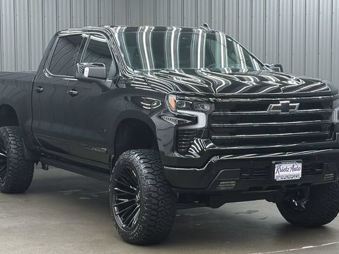 Used 2026 Chevrolet Silverado 1500 High Country w/ Midnight Edition AWD/4WD image 7
