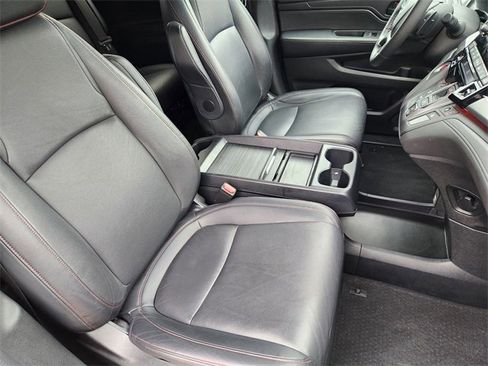 Used 2024 Honda Odyssey Sport image 15