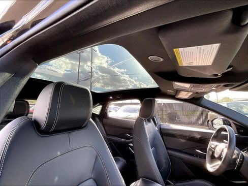 Used 2024 Jaguar E-PACE R-Dynamic SE image 24