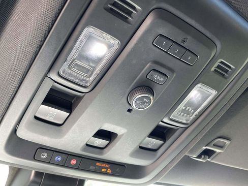 Used 2021 Chevrolet Tahoe LT image 17