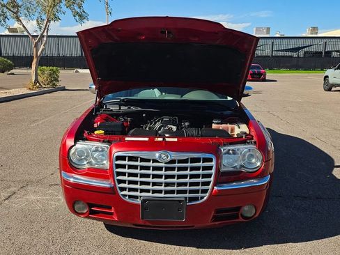 Used 2009 Chrysler 300 C RWD image 41