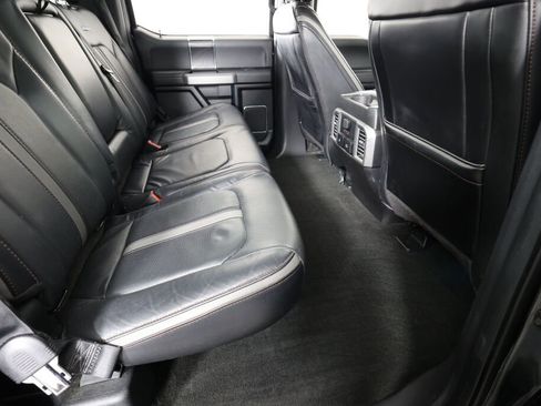 Used 2018 Ford F150 Platinum w/ Equipment Group 701A Luxury AWD/4WD image 22