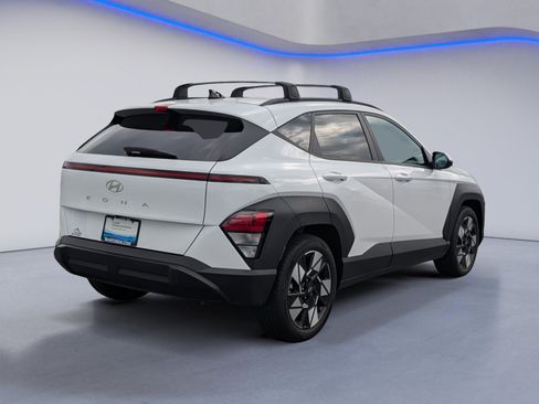 Used 2024 Hyundai Kona SEL w/ Convenience Package FWD image 9