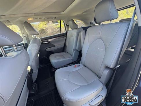 Certified 2021 Toyota Highlander Platinum AWD/4WD image 27