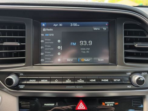 Used 2019 Hyundai Elantra Value Edition w/ Cargo Package FWD image 13