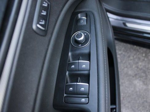 Used 2024 Alfa Romeo Stelvio Veloce image 11