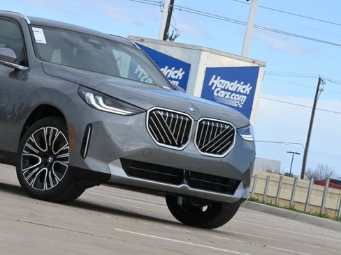 New 2026 BMW X3 xDrive30i w/ Convenience Package AWD/4WD image 5