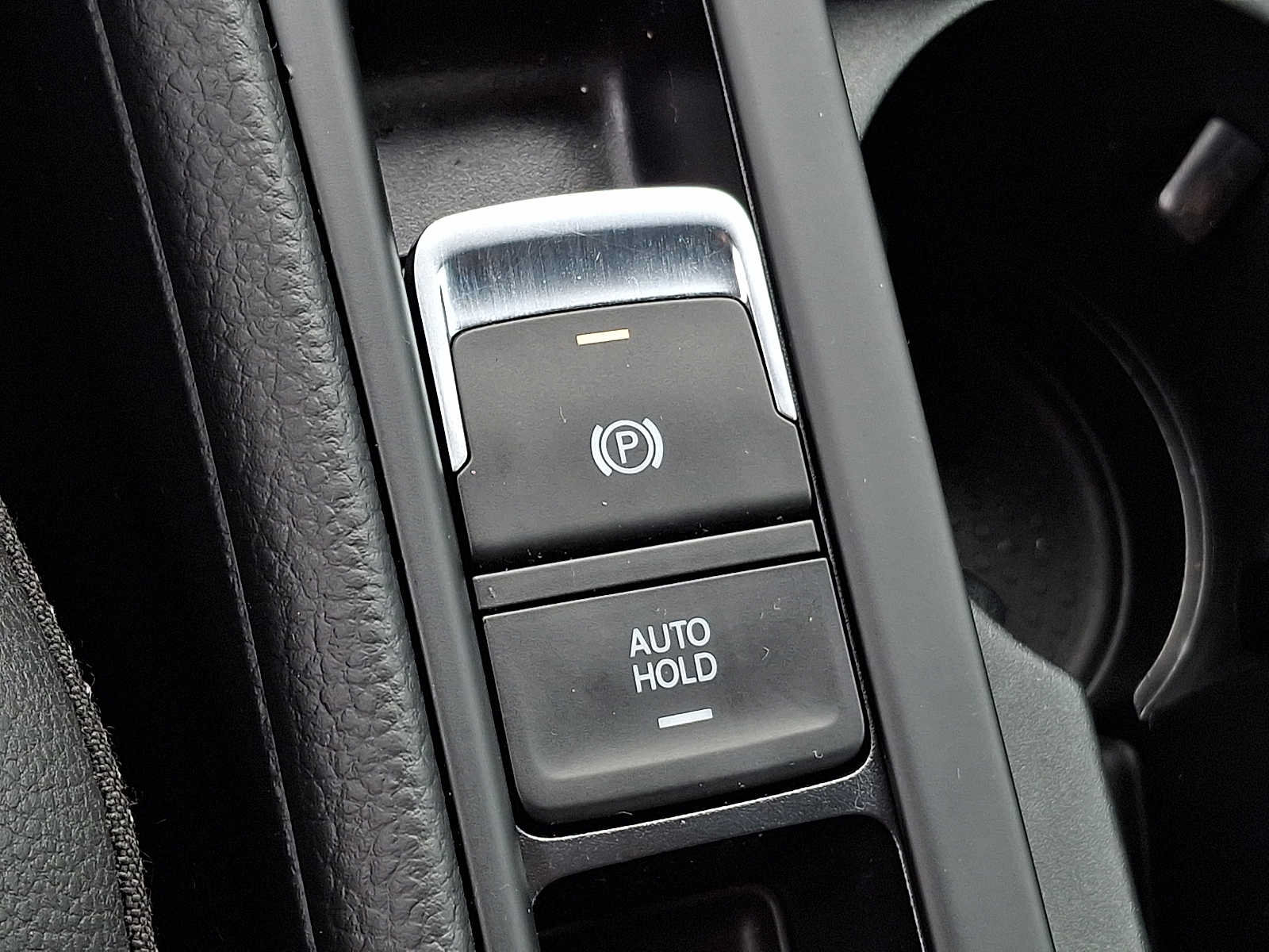 Used 2018 Volkswagen Golf R 4-Door AWD/4WD image 23