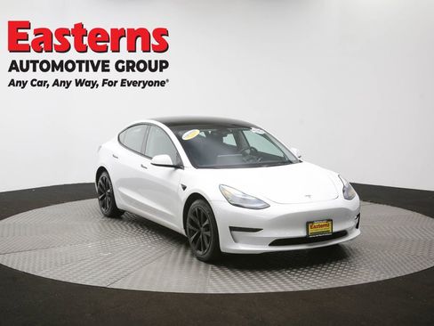 Used 2023 Tesla Model 3 Standard Range image 47