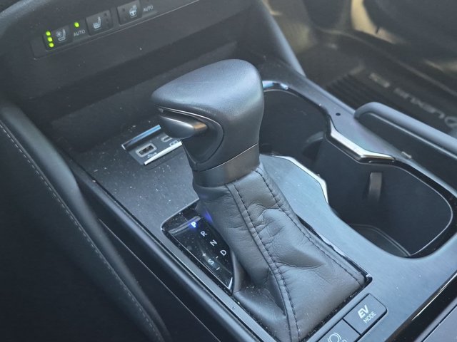 Used 2025 Lexus ES 300h w/ Premium Package FWD image 10