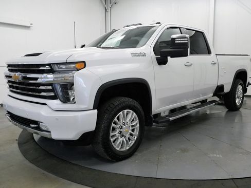 Used 2023 Chevrolet Silverado 3500 High Country w/ Z71 Off-Road Package AWD/4WD image 3