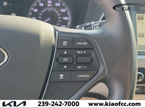 Used 2016 Hyundai Sonata Limited w/ Option Group 04 FWD image 27